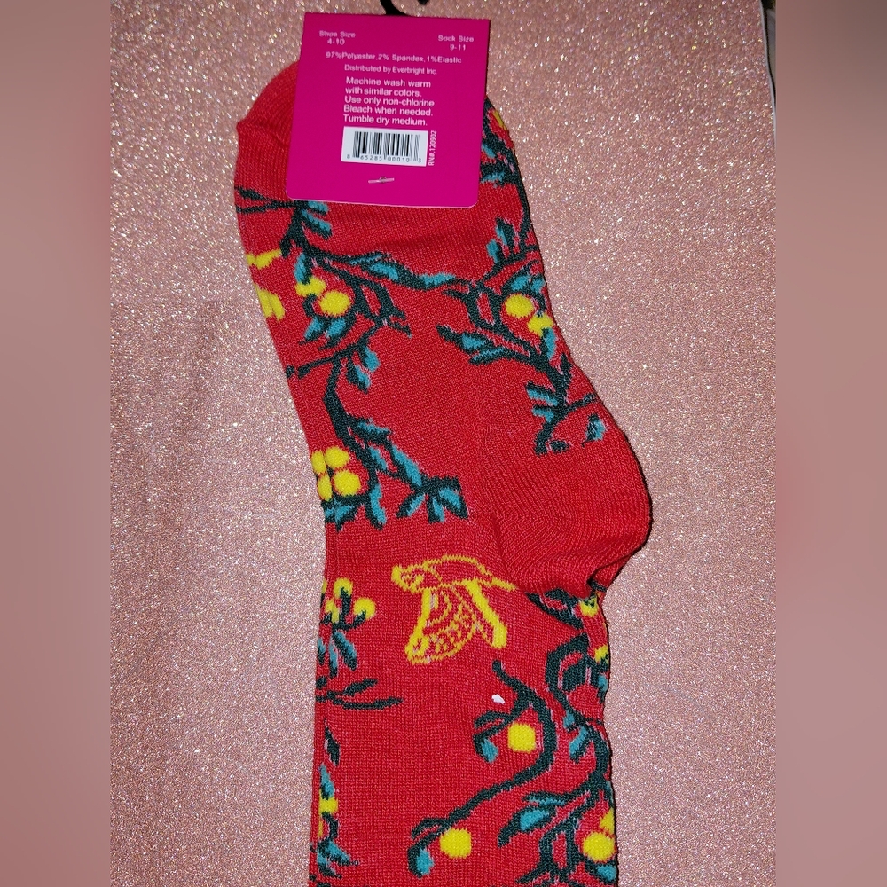 EVER RIGHT  Red Floral Patterned-Holiday Socks - Picture 3 of 5